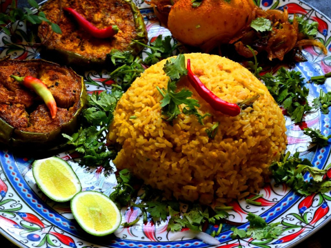 Ρύζι Jollof: Το παραδοσιακό πιάτο από την Αφρική που αξίζει να δοκιμάσεις