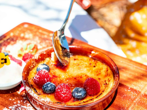Πώς να φτιάξεις crème brûlée σαν σε γαλλικό εστιατόριο