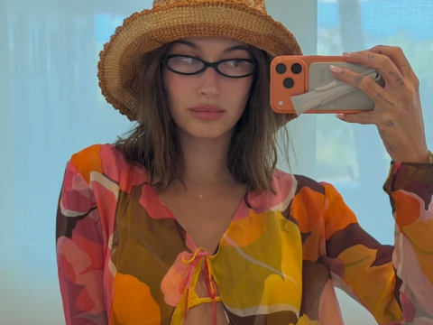 Hailey Bieber 