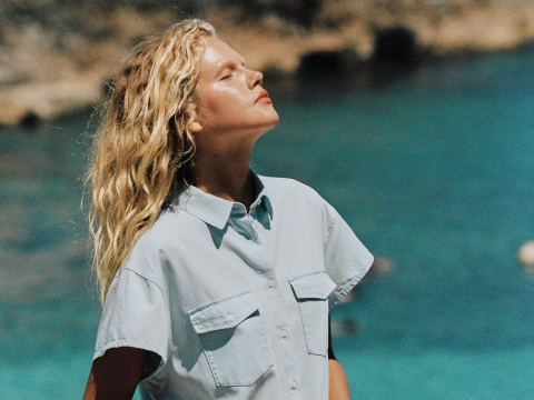 5 ολόσωμες φόρμες από τα Zara που θα σε «σώσουν» στους 35 βαθμούς Κελσίου – Θα τις φορέσεις σε κάθε περίσταση