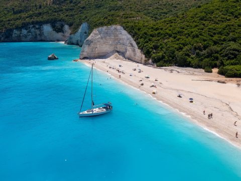 Η δεύτερη καλύτερη παραλία του κόσμου βρίσκεται στην Ελλάδα - Το καλά κρυμμένο διαμάντι του Ιονίου