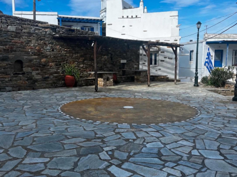 «Είμαι καθολική στην Ελλάδα και όχι, δεν προσκυνάω αγάλματα»