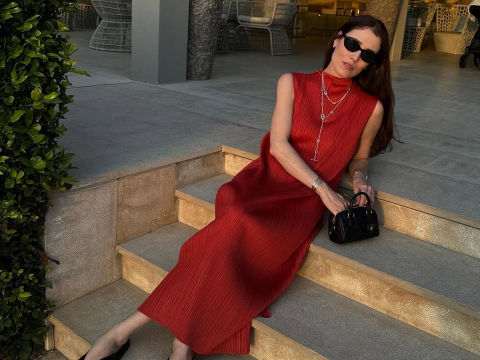 Το φόρεμα από τα Marks & Spencer που θα τονίσει ακόμη περισσότερο τη μαυρισμένη επιδερμίδα σου