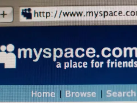 Millenials ενωθείτε: Το MySpace επιστρέφει και κανείς δεν ήταν έτοιμος γι'αυτό