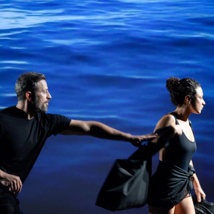 Είδαμε την παράσταση “Παιδιά ενός Κατώτερου Θεού”: 95 υπέροχα λεπτά αλήθειας, αγάπης και συγκίνησης - Μην τη χάσεις