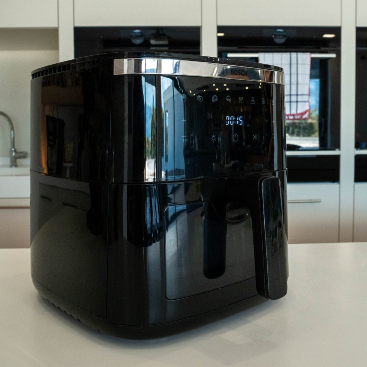 Cozy mini pancakes μπανάνας για slow mornings σε 5' με το Bosch Air Fryer Σειρά 6
