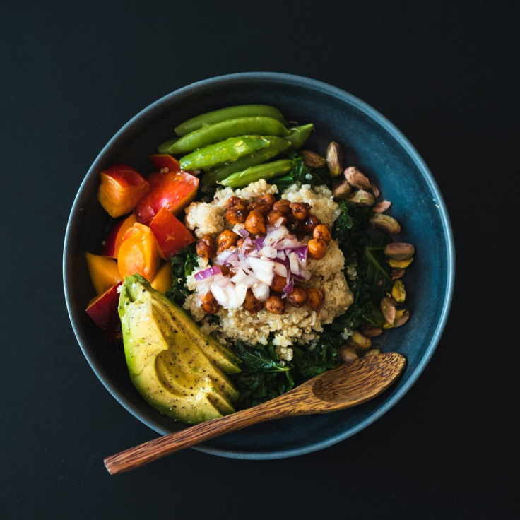 10 υγιεινά βραδινά σε 10 λεπτά που θα σου λύσουν τα χέρια