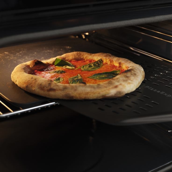 Pizza Night: Σου αποκαλύπτουμε το μυστικό που φτιάχνει πίτσα επιπέδου trattoria στο σπίτι