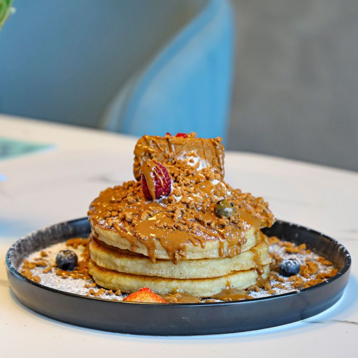Αυτά τα ιαπωνικά pancakes είναι τόσο αφράτα που θυμίζουν σουφλέ
