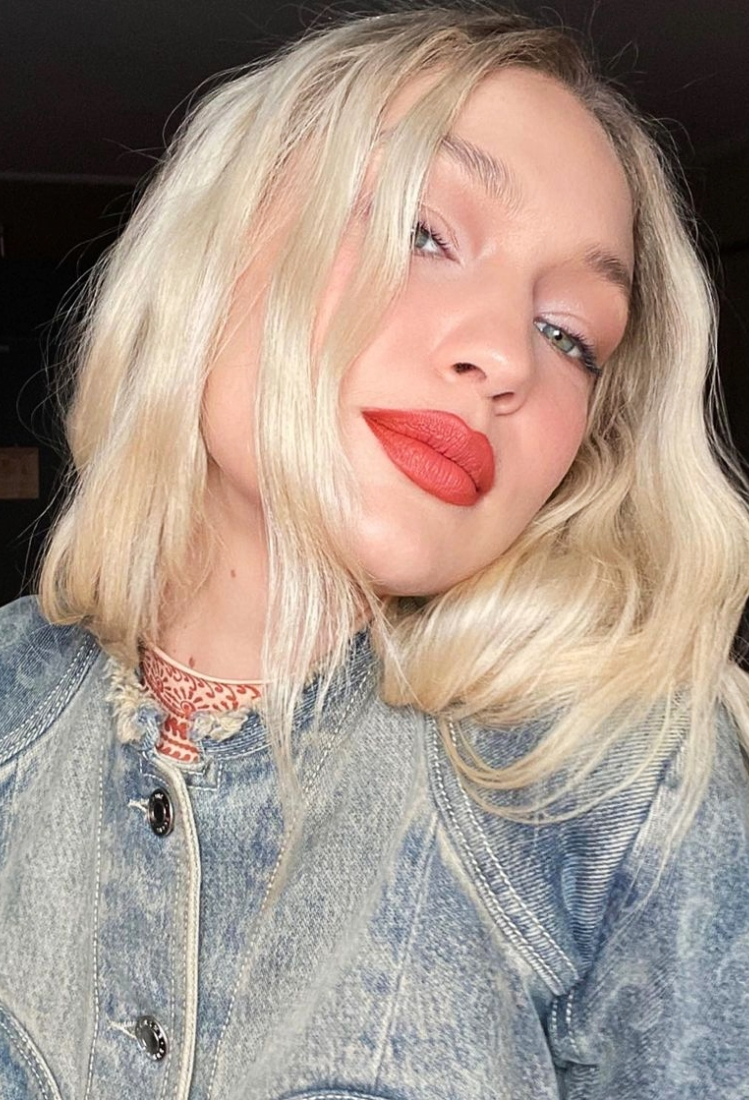 Cherry cola lips: Αυτό είναι το μεγαλύτερο makeup trend του καλοκαιριού 