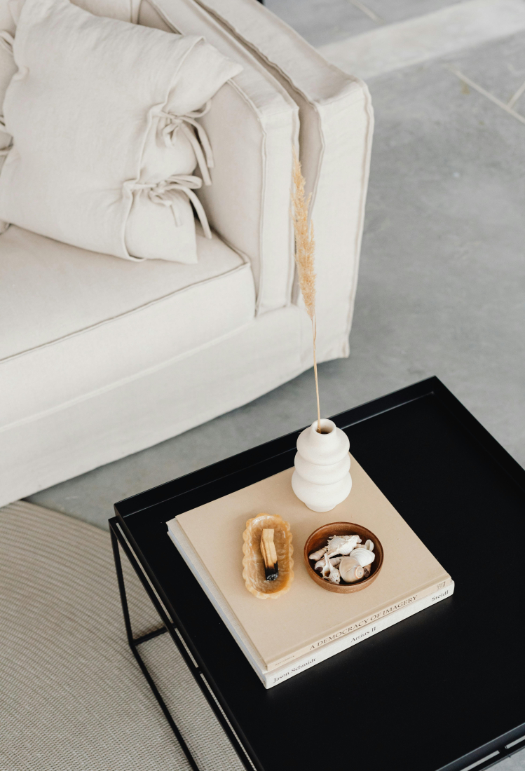 «From Louis to Vuitton»: Ένα νέο coffee table book κάνει «βουτιά» στα 150 χρόνια ιστορίας του οίκου