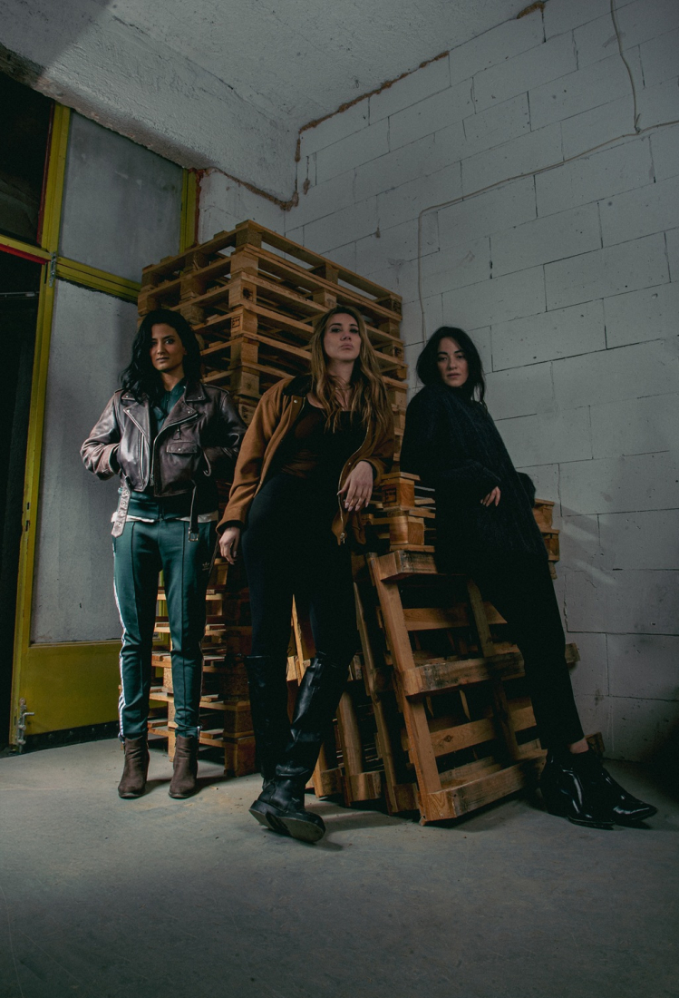 Ορόρα Μαριόν, Εύη Καλογηροπούλου, Μελλισάνθη Μάχουτ - Gorgona