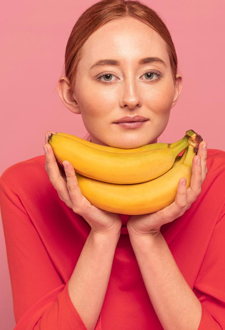 Νιώθεις καούρα αφού φας μια μπανάνα; Οι πιθανοί λόγοι πίσω από το σύμπτωμα