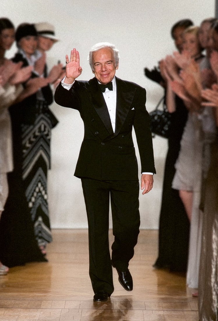 Ralph Lauren: 54 χρόνια κληρονομιάς και πασαρέλας, μέσα σε ένα book γεμάτο ιστορία