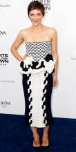 062613-maggie-gyllenhaal-5501.jpg