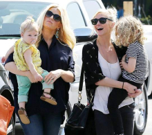 Pregnant-singer-Jessica-Simpson-daughter-Maxwell-Johnson-sister-Ashlee-Simpson-her-son-Bronx.jpg