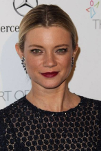 Amy-Smart.jpg