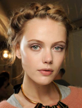 275-crown-braid-on-warm-copper-long-hair-468x617-1.jpg