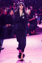 alexandre-vauthier-hcaw1718-03810673.jpg