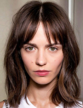 f30ac153721a6c012bf6f558d539df39-medium-wavy-bob-medium-bobs.jpg