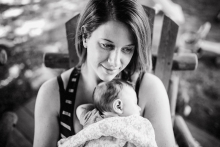 i-spent-the-first-6-months-of-my-daughters-life-documenting-the-inseparable-bond-between-mother-and-child-59d00b273dcde-880.jpg