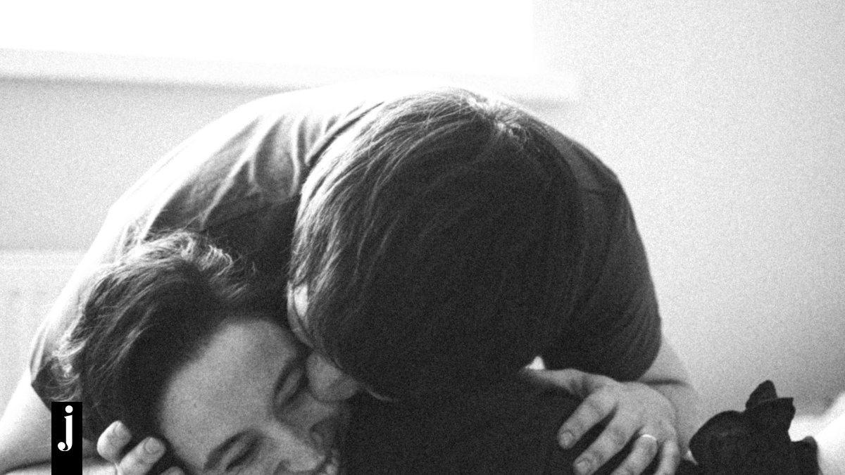 4 λόγοι που σε εμποδίζουν να κάνεις μια «σοβαρή σχέση», όσο και αν το θες