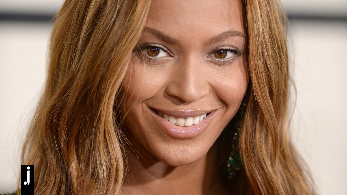 Η Beyonce χειρίστηκε το στιλιστικό της ατύχημα στην Coachella σαν ...