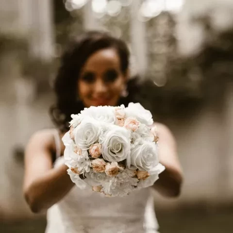 Bridal Trends 2025: Τι συνιστούν οι τάσεις για τη νυφική μας εμφάνιση