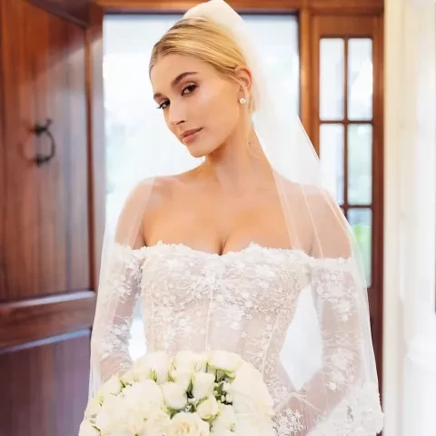 νυφικά χτενίσματα με πέπλο