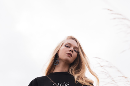 H Nάσια Φιλιππίδη είναι η MUSA που μας εμπνέει για μια πιο βιώσιμη μόδα