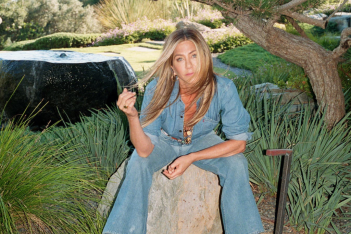 Η Jennifer Aniston κουράστηκε να απαντά στις «επώδυνες» φήμες περί εγκυμοσύνης:«Δεν έχετε ιδέα τι μου συμβαίνει»