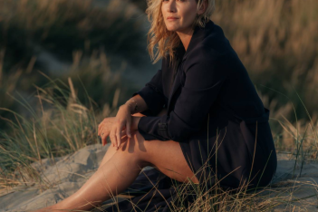 Η Kate Winslet για την «εκδίκηση» των μεσήλικων γυναικών στη showbiz: «Νιώθω πολύ πιο cool στα 40+»