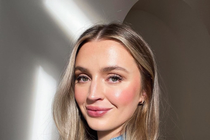 Κάντε το μακιγιάζ σας να λάμπει χωρίς να γυαλίζει