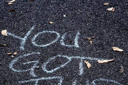 Monday Inspo: 10 ατάκες που μας δίνουν δύναμη κάθε Δευτέρα