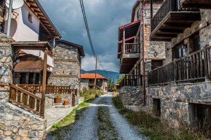 Παλαιός Άγιος Αθανάσιος: Απόδραση στην «Αράχωβα της Βόρειας Ελλάδας»