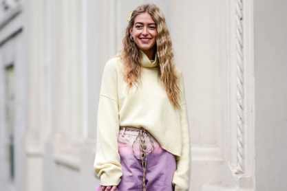 Αποχαιρετήστε τα blue jeans - To 2022 το denim θα είναι πολύχρωμο