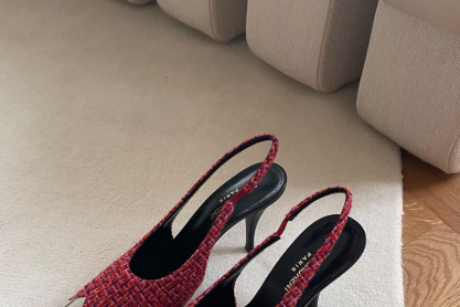 Vesper heels: To νέο It παπούτσι που βλέπουμε παντού στο IG έχει υπογραφή Saint Laurent