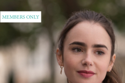Όταν η «Emily in Paris» συνάντησε την Ileana Makri και τη ZEUS+ΔIONE
