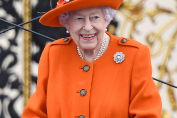 Βασίλισσα Ελισάβετ: Ποιος θα είναι ο σύμβουλός της μετά την αφαίρεση των τίτλων του πρίγκιπα Andrew;