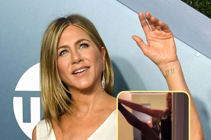 Η Jennifer Aniston αποχαιρέτησε το 2021 με ένα βίντεο γεμάτο προσωπικές στιγμές (και ένα εναέριο σπαγγάτο)
