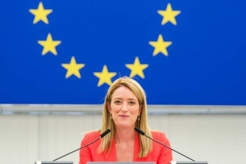 Roberta Metsola: Μόλις εξελέγη η νεότερη πρόεδρος (και η τρίτη γυναίκα) στην ιστορία του Ευρωκοινοβουλίου 