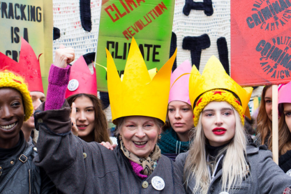 Eco Gender Gap: Από πότε το βάρος της βιωσιμότητας πέφτει αποκλειστικά στους ώμους των γυναικών;
