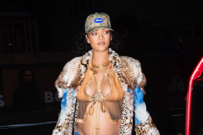 H Rihanna παραδίδει μαθήματα Y2K στιλ με το τελευταίο της pregnancy look