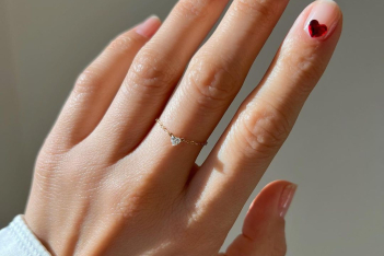 Valentine’s Nails: 10 ιδέες για νύχια που θα ερωτευτείτε
