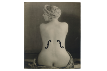 Le Violon d’Ingres: Το διάσημο έργο του Man Ray θα γίνει η πιο ακριβή φωτογραφία που έχει πουληθεί ποτέ