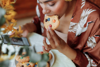 Πώς να απολαμβάνετε τα γλυκά χωρίς ενοχές