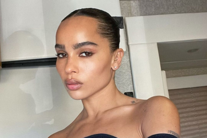 Zoe Kravitz: «Η ηλικία είναι ένα πανέμορφο ταξίδι, δεν υπάρχει γραμμή τερματισμού»