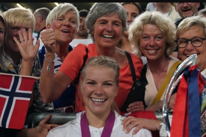 Άντα Χέγκερμπεργκ: Το κορίτσι που απεχθανόταν το ποδόσφαιρο έγινε η πρώτη κάτοχος της Χρυσής Μπάλας κι έδωσε μια μοναχική μάχη για την ισότητα