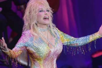 Η Dolly Parton αρνείται να μπει στο Rock&Roll Hall of Fame γιατί «δεν το έχει κερδίσει»