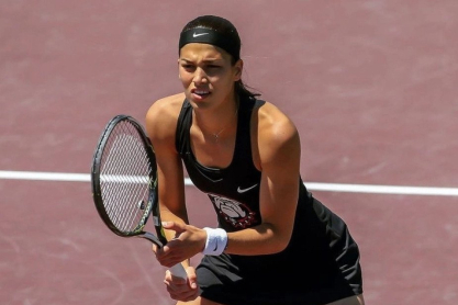 Ελένη Χριστοφή: Η 23χρονη που διέπρεψε στο κολεγιακό τένις των ΗΠΑ